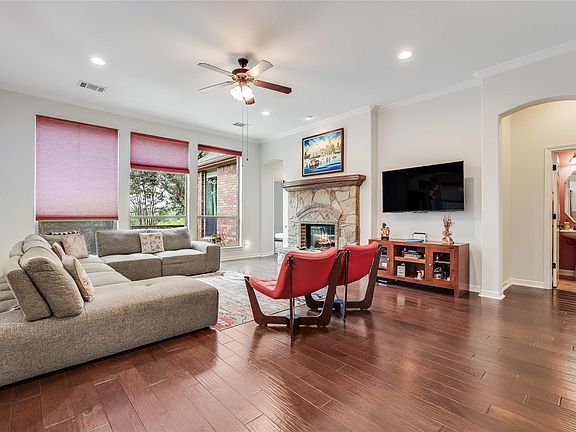 4th image of 3527 Alexandrite Way