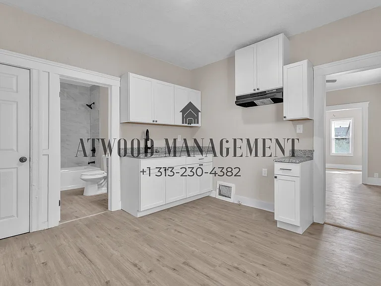 6439 Fischer Ave — Photo 8