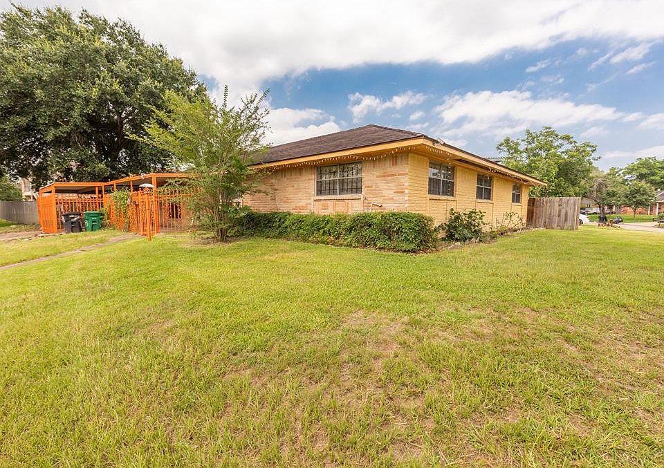 1st image of 10803 Green Arbor Dr