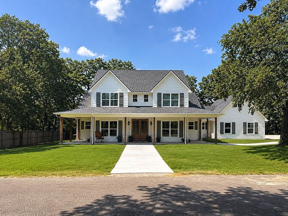 1st image of 100 Hidden Oaks Dr