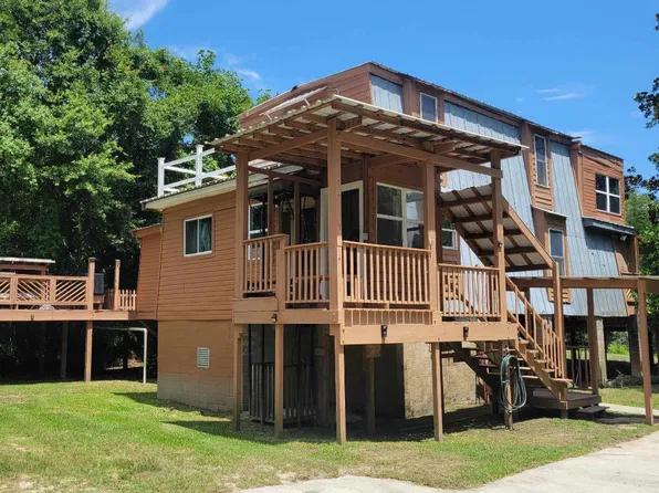 11099 Woolmarket Lake Rd, Biloxi, MS 39532