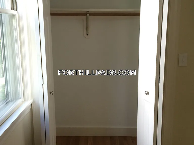 34 Juniper St #1 — Photo 16