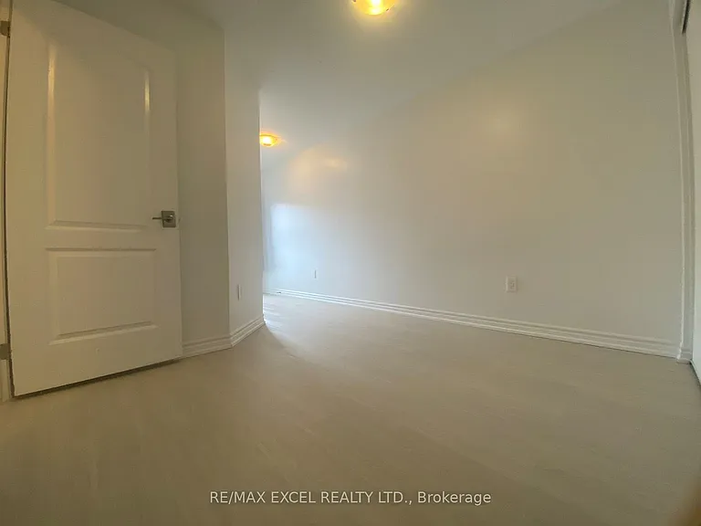 15 Heron Park Pl #5 — Photo 41