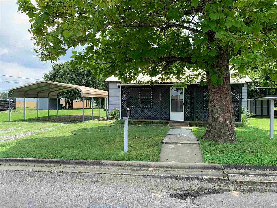 1st image of 502 E Lion Dr