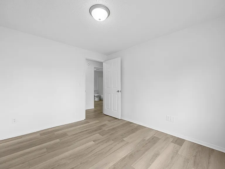 Grand Vision Apartments at Kirkwood — Photo 16