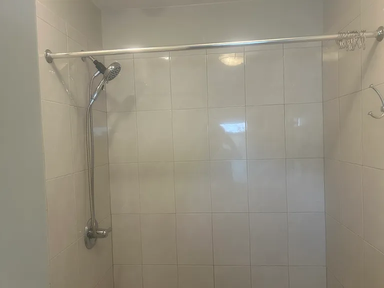 470 W Main St #3 — Photo 1