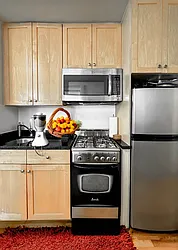 Rented by Manhattan Realty Group