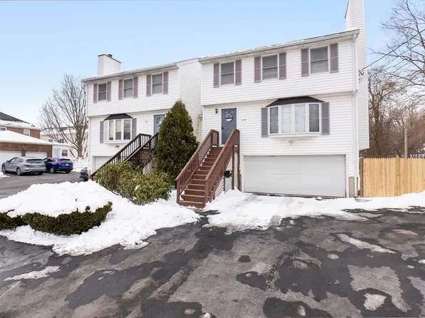 262 Albion St #B, Wakefield, MA 01880