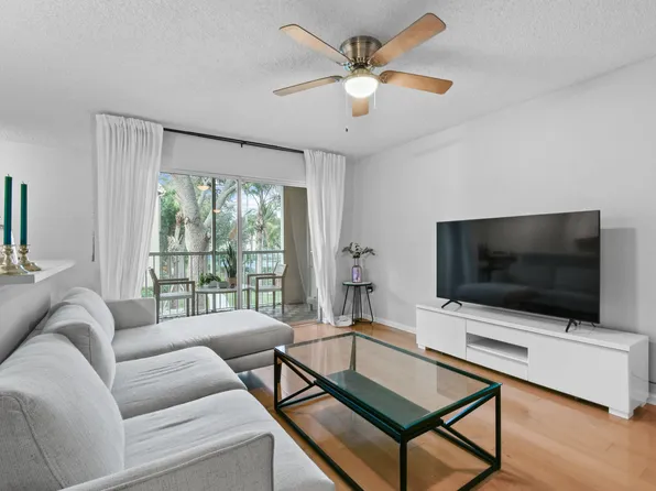 266 Village Boulevard #6204, Tequesta, FL 33469