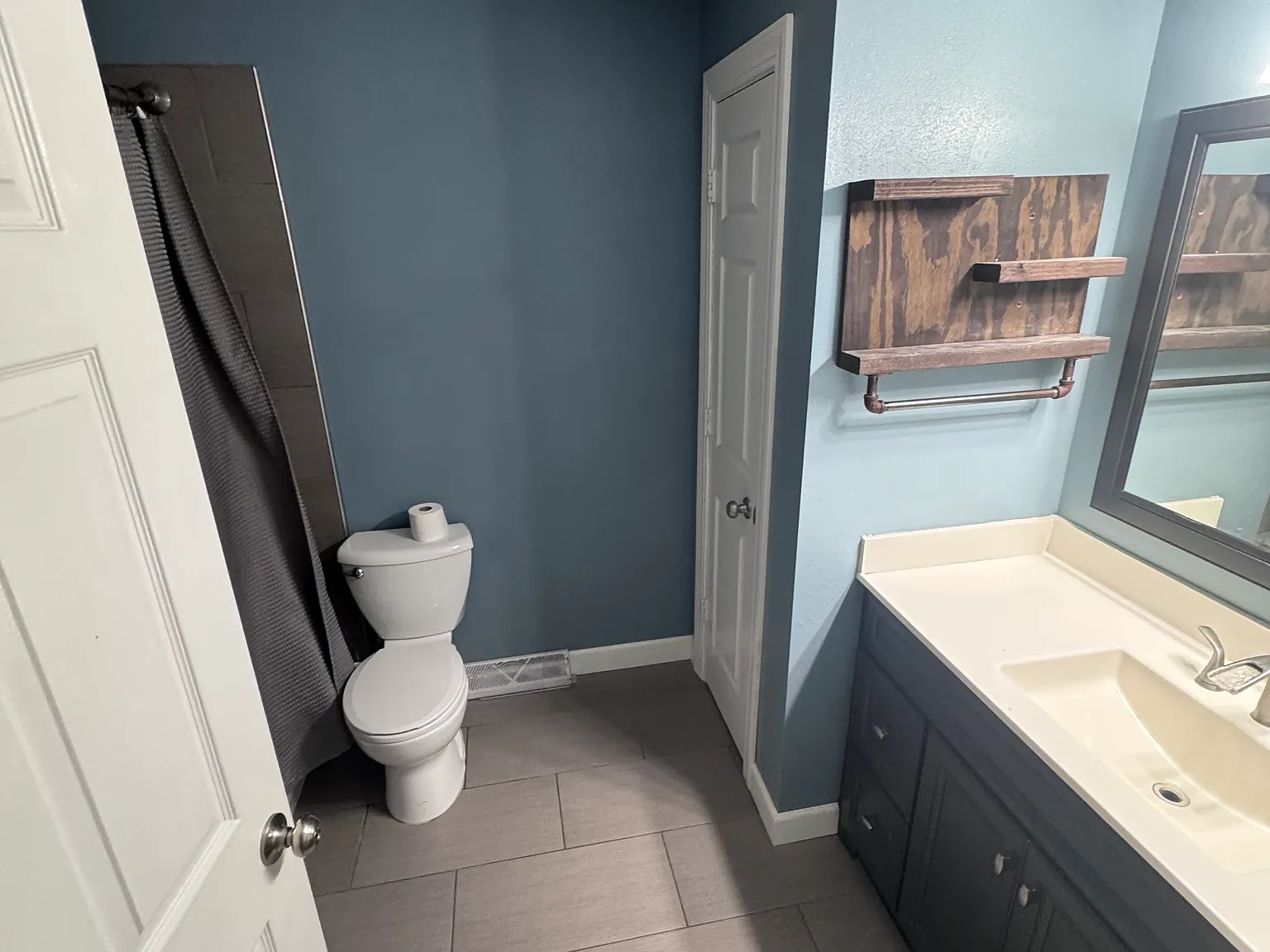 3 bed, 1788 sqft, $2,100 — Photo 4