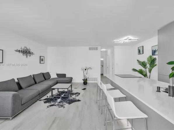 1720 Jefferson St APT 511, Hollywood, FL 33020