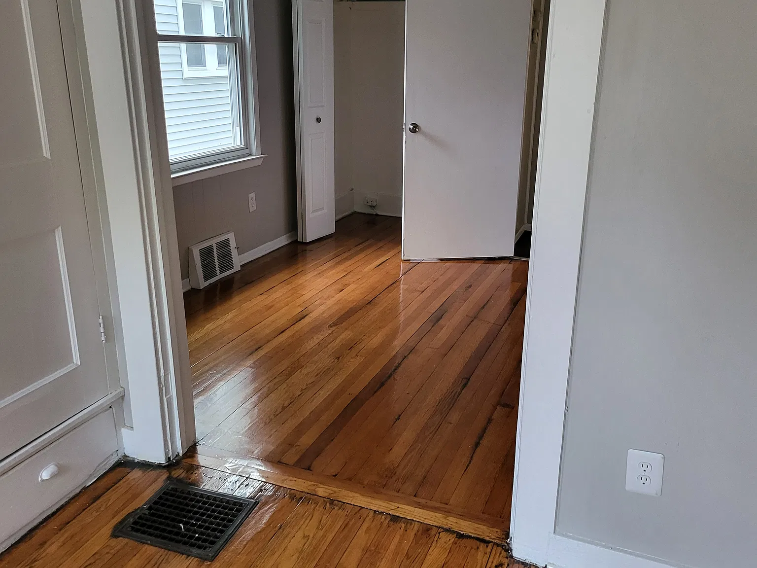 1 bed, 770 sqft, $1,170 — Photo 2