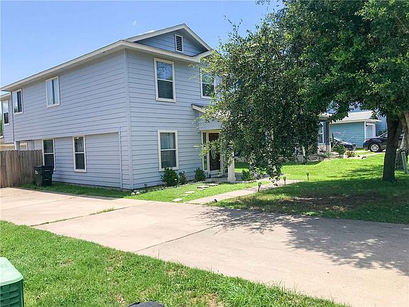 3rd image of 18312 Flat Head Dr