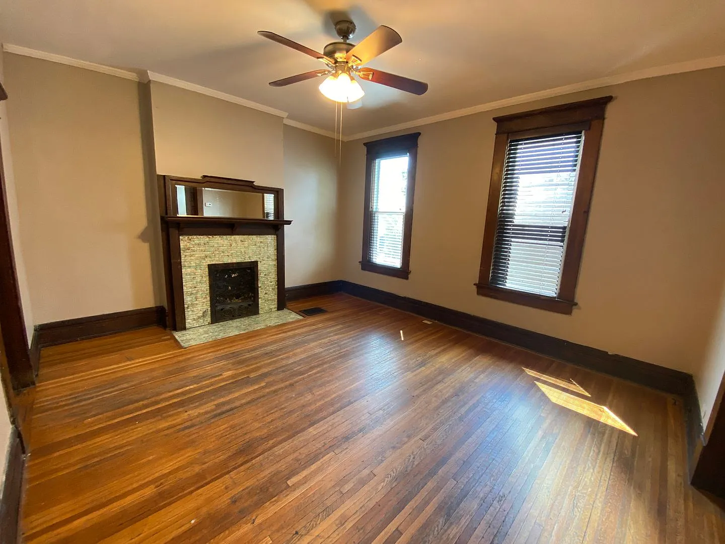 E 16th Ave 305 NCR — Photo 4