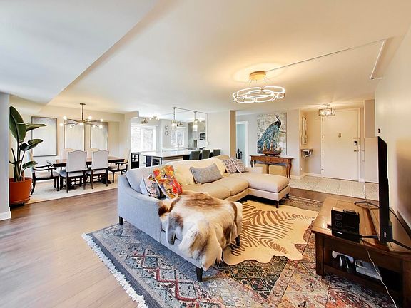 3rd image of 2460 W Talcott Rd APT 219