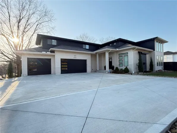 9702 NW 75th St, Weatherby Lake, MO 64152