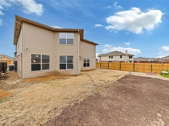 5th image of 8432 Star Thistle Dr