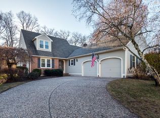 27 Phillips Cmn, North Andover, MA 01845