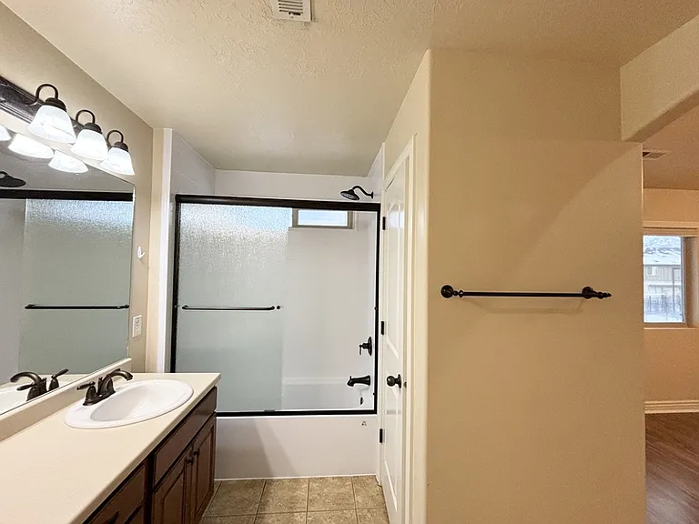 1014 W Village River Ln — Photo 12