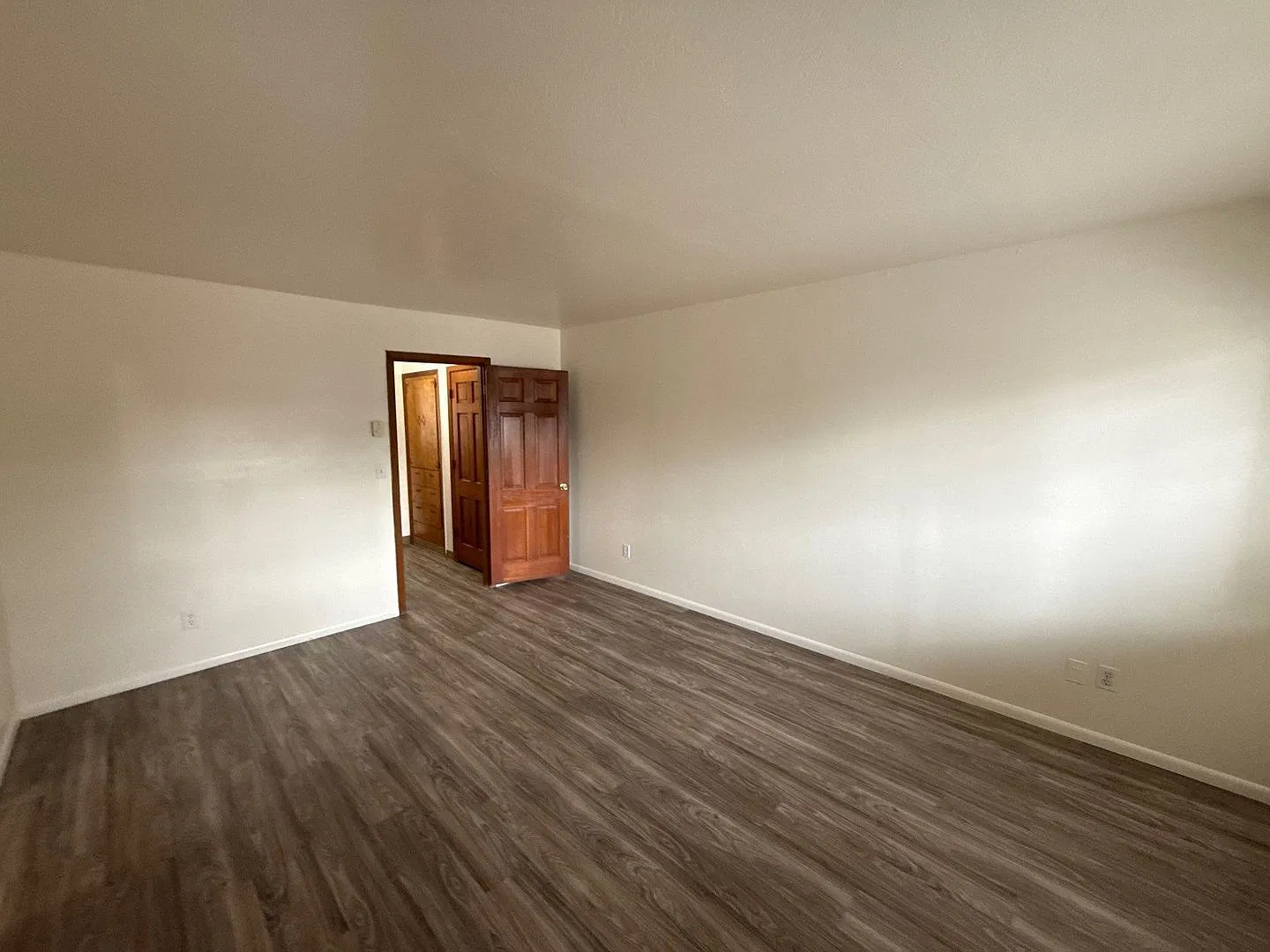 1 bed, 1.0 bath, 680 sqft, $1,095 — Photo 4