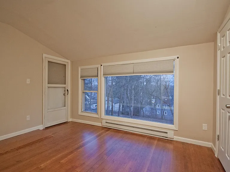 234 E Hamilton Ave — Photo 11