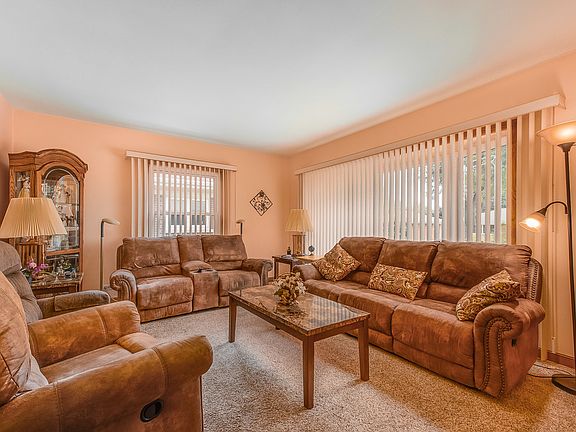 3rd image of 1616 Sunnyside Ave