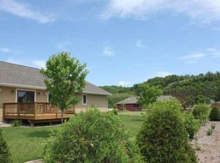 1108 Newport Ln, Holmen, WI 54636