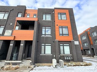 370 Red Maple Rd #102, Richmond Hill, ON L4C6P5