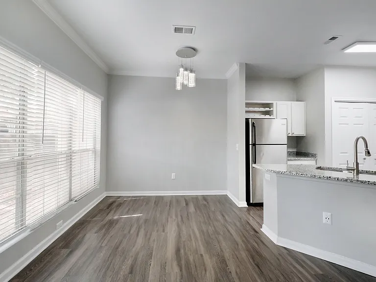 Castle Hills Townhomes — Photo 19