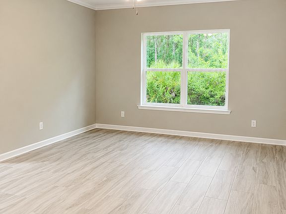 4th image of 115 Gary Cir #L-25b
