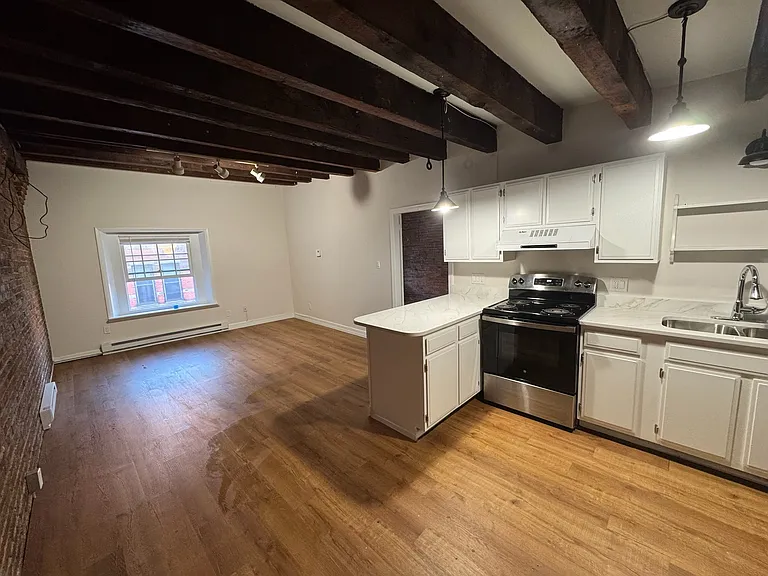42 Market St #2 — Photo 8