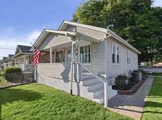2626 Plainview Ter, Alton, IL 62002