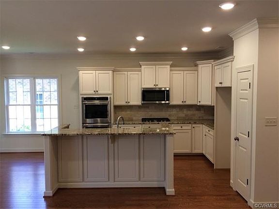 5th image of 956 Belva Ln #19