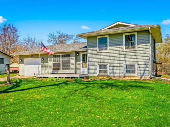 7153 168th St W, Rosemount, MN 55068