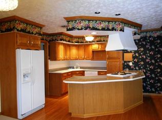 26 Township Road 1468, Chesapeake, OH 45619