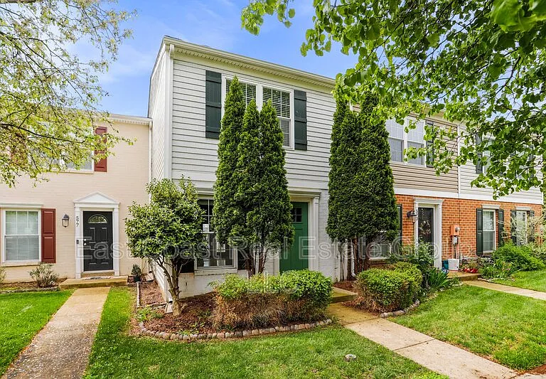 575 Lancaster Pl — Photo 2