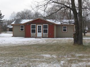 71 10th St NW, Staples, MN 56479