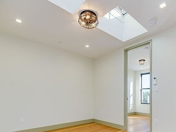 3rd image of 1631 Saint Johns Pl #2B