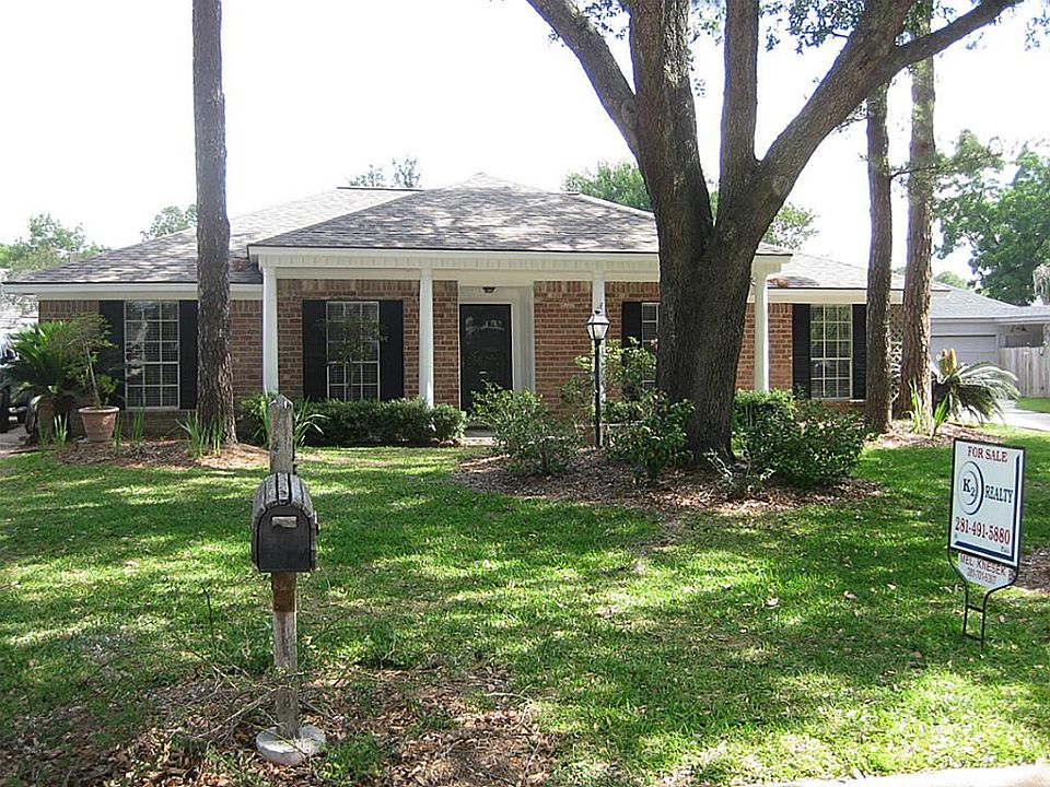 1st image of 13826 Oakwood Ln