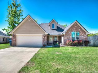 235 Southern Creek Cir, Haughton, LA 71037