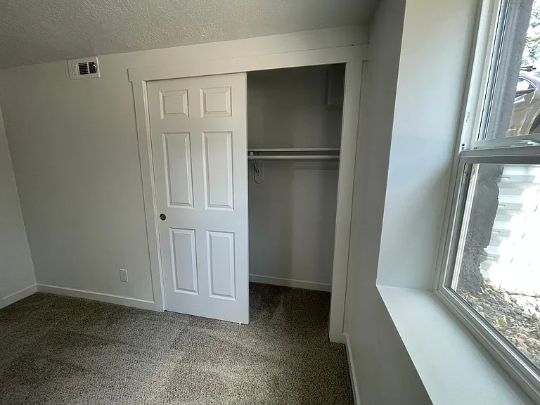 1603 S Major St — Photo 15