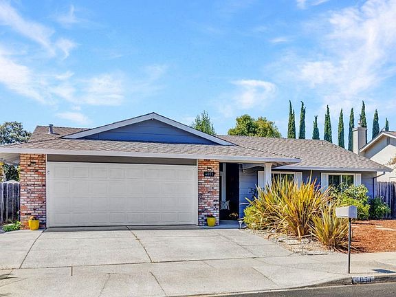 2nd image of 4071 Fairfax Drive