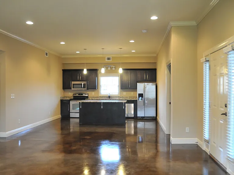 497 Wesley Pl #AB — Photo 3