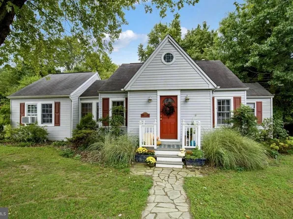 1427 Mildred Pl, Edgewater, MD 21037