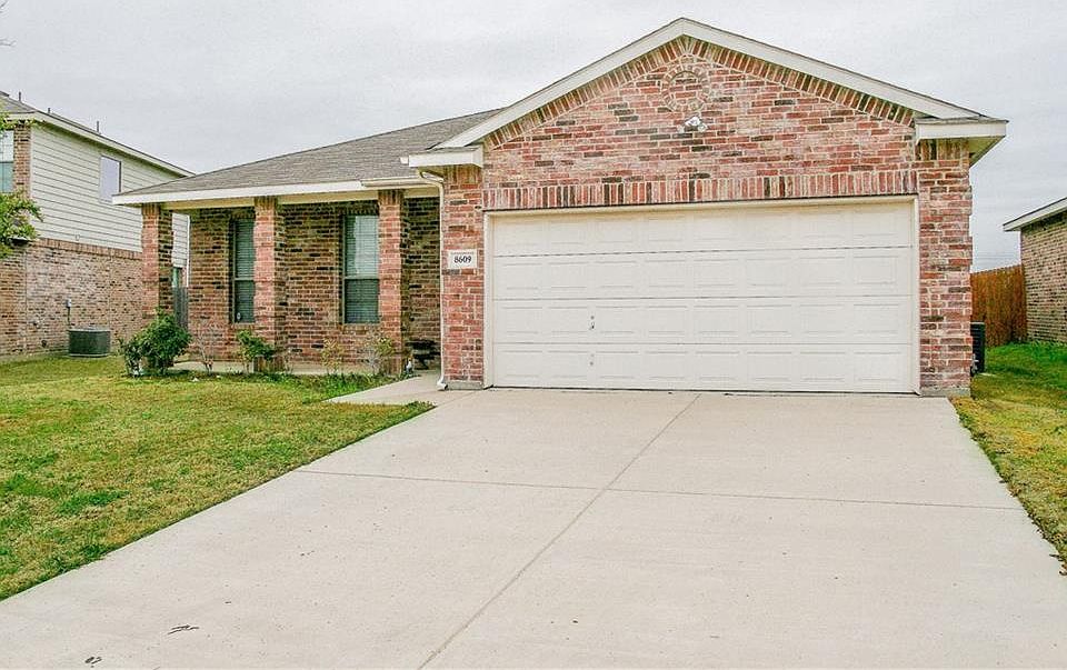 1st image of 8609 Meredith Ln