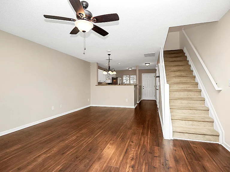 11633 Boxer Ln — Photo 3