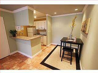 5th image of 357 Half Moon Ln APT 3