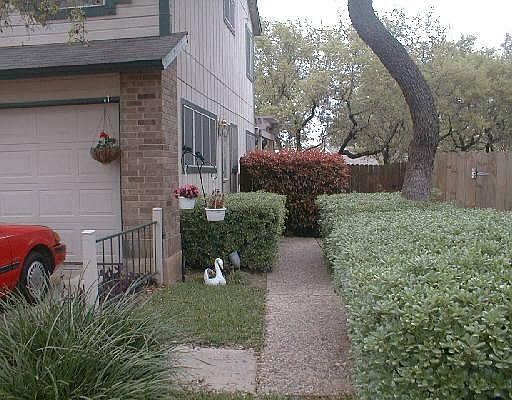 3rd image of 8118 SHOAL TRAILS DR