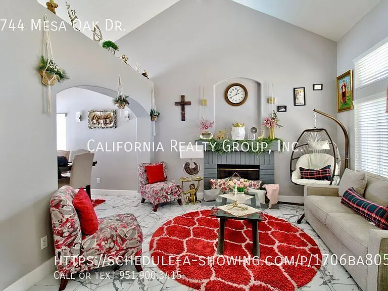 8744 Mesa Oak Dr — Photo 6