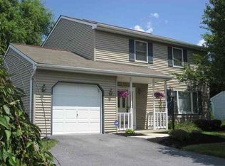 42 Pleasant View Dr, Mechanicsburg, PA 17050